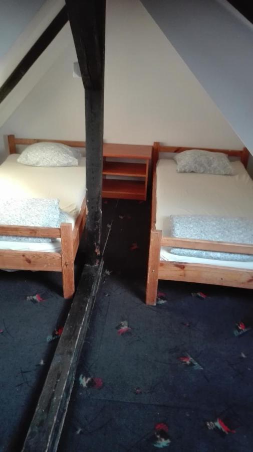 Apartamenty, Pokoje, Noclegi Pracownicze " Skarpa" Wilkasy Εξωτερικό φωτογραφία