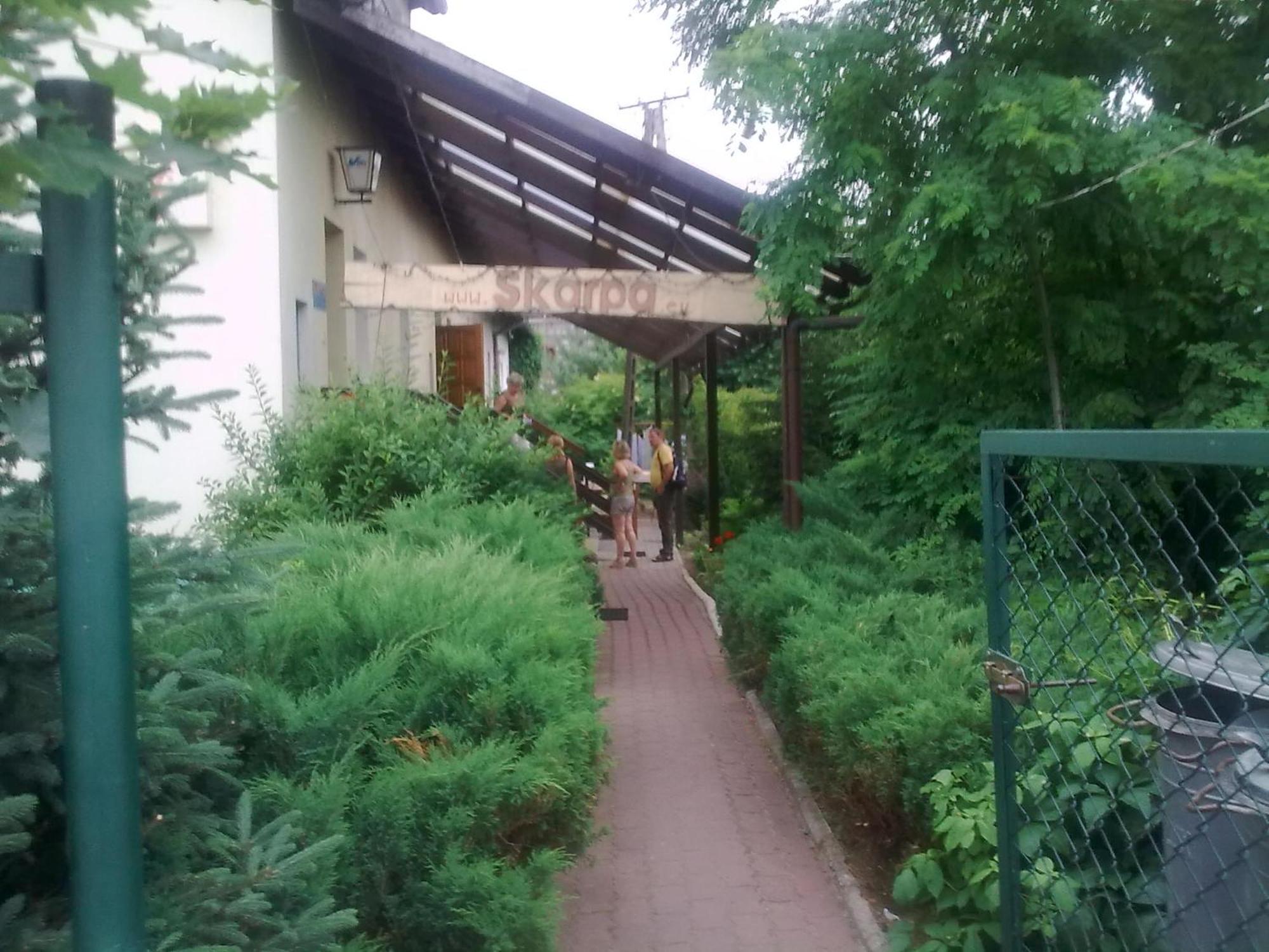 Apartamenty, Pokoje, Noclegi Pracownicze " Skarpa" Wilkasy Εξωτερικό φωτογραφία