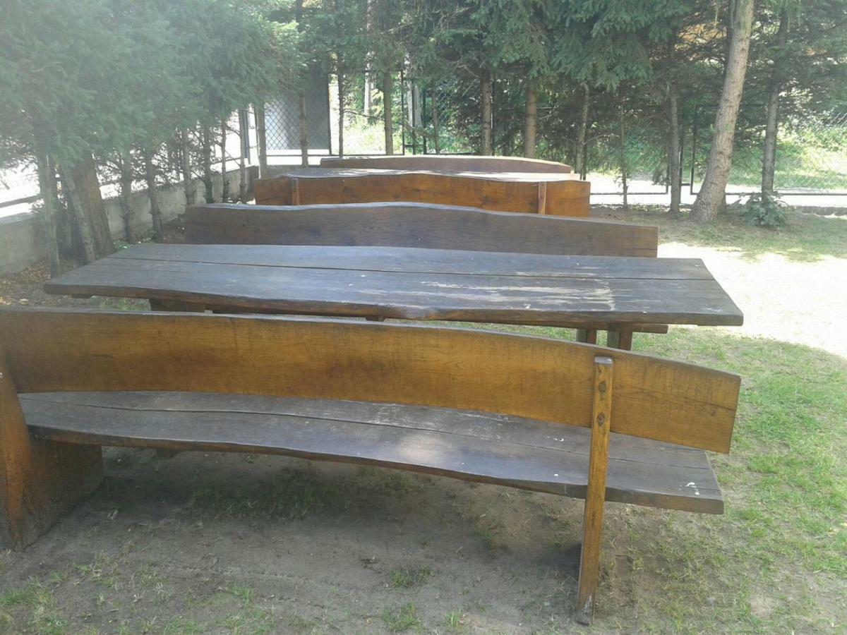 Apartamenty, Pokoje, Noclegi Pracownicze " Skarpa" Wilkasy Εξωτερικό φωτογραφία