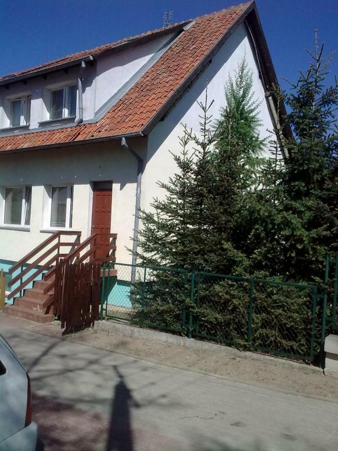Apartamenty, Pokoje, Noclegi Pracownicze " Skarpa" Wilkasy Εξωτερικό φωτογραφία