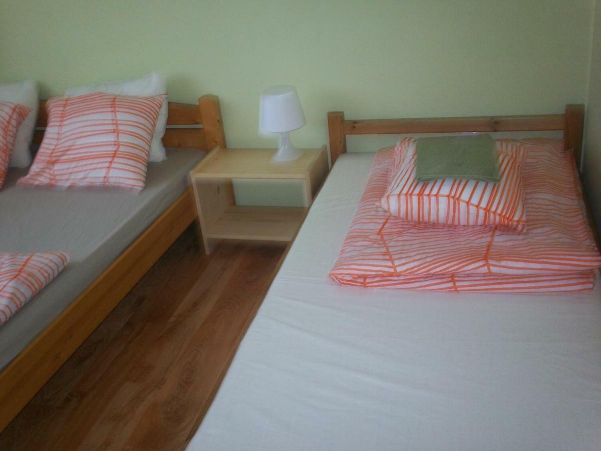 Apartamenty, Pokoje, Noclegi Pracownicze " Skarpa" Wilkasy Εξωτερικό φωτογραφία